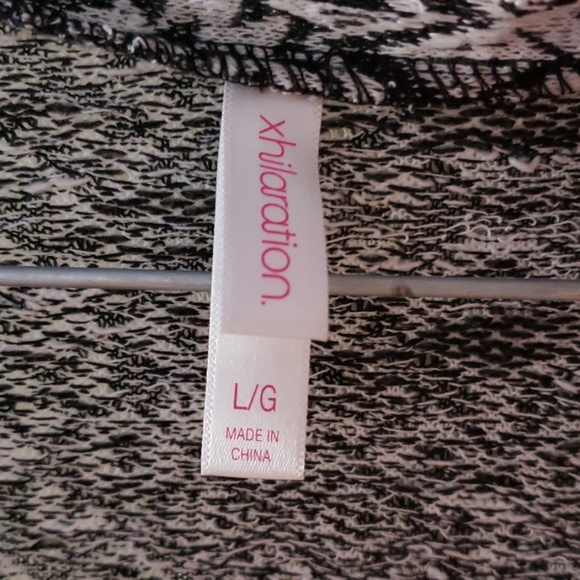 Size large Xhilaration cardigan - Picture 3 of 4